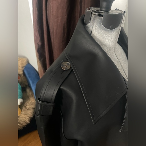 Plus Black Faux Leather Statement Buckle Trench Coat - Picture 7 of 10